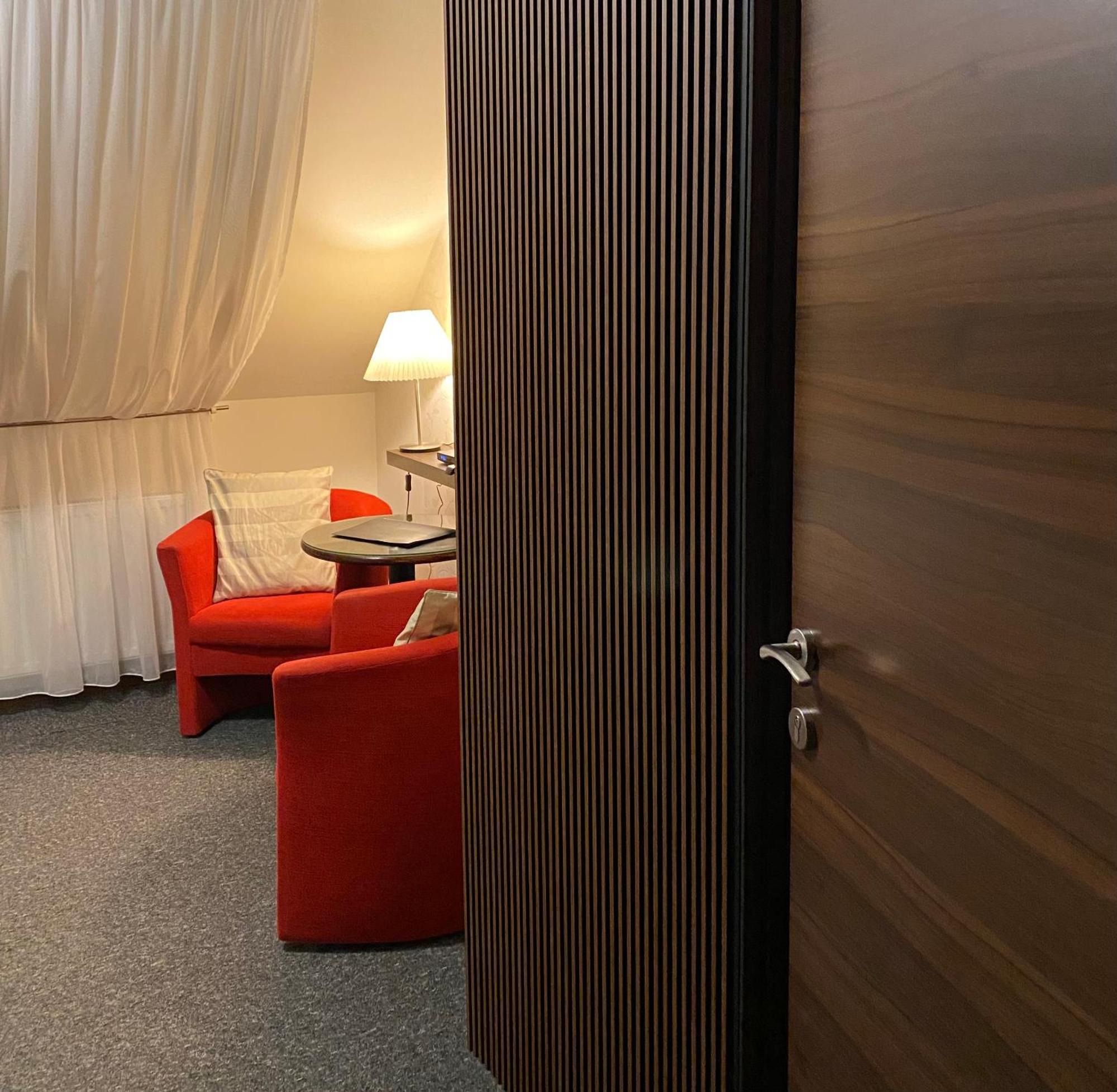 Penzion Luxor Trnava Exterior foto