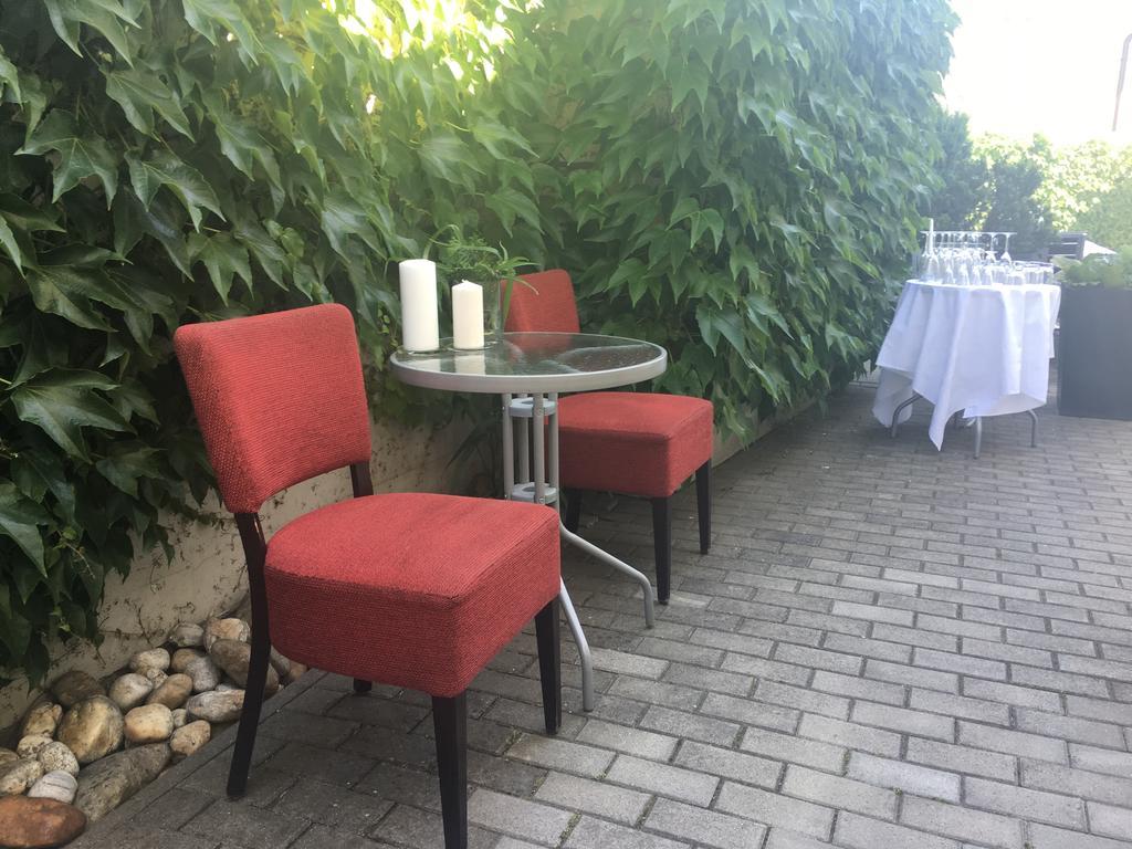 Penzion Luxor Trnava Exterior foto